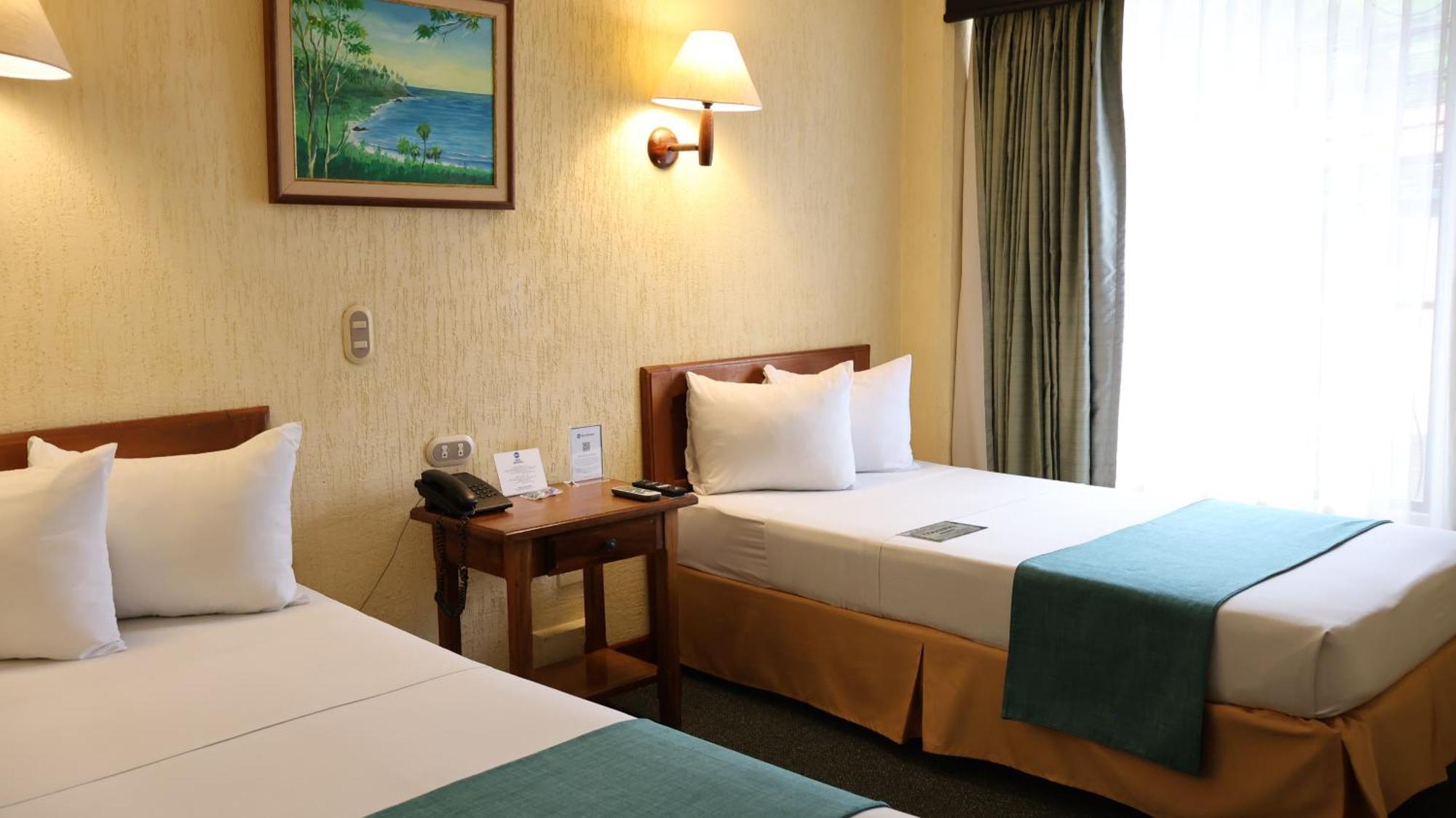 Standard Twin Room - Non-Smoking